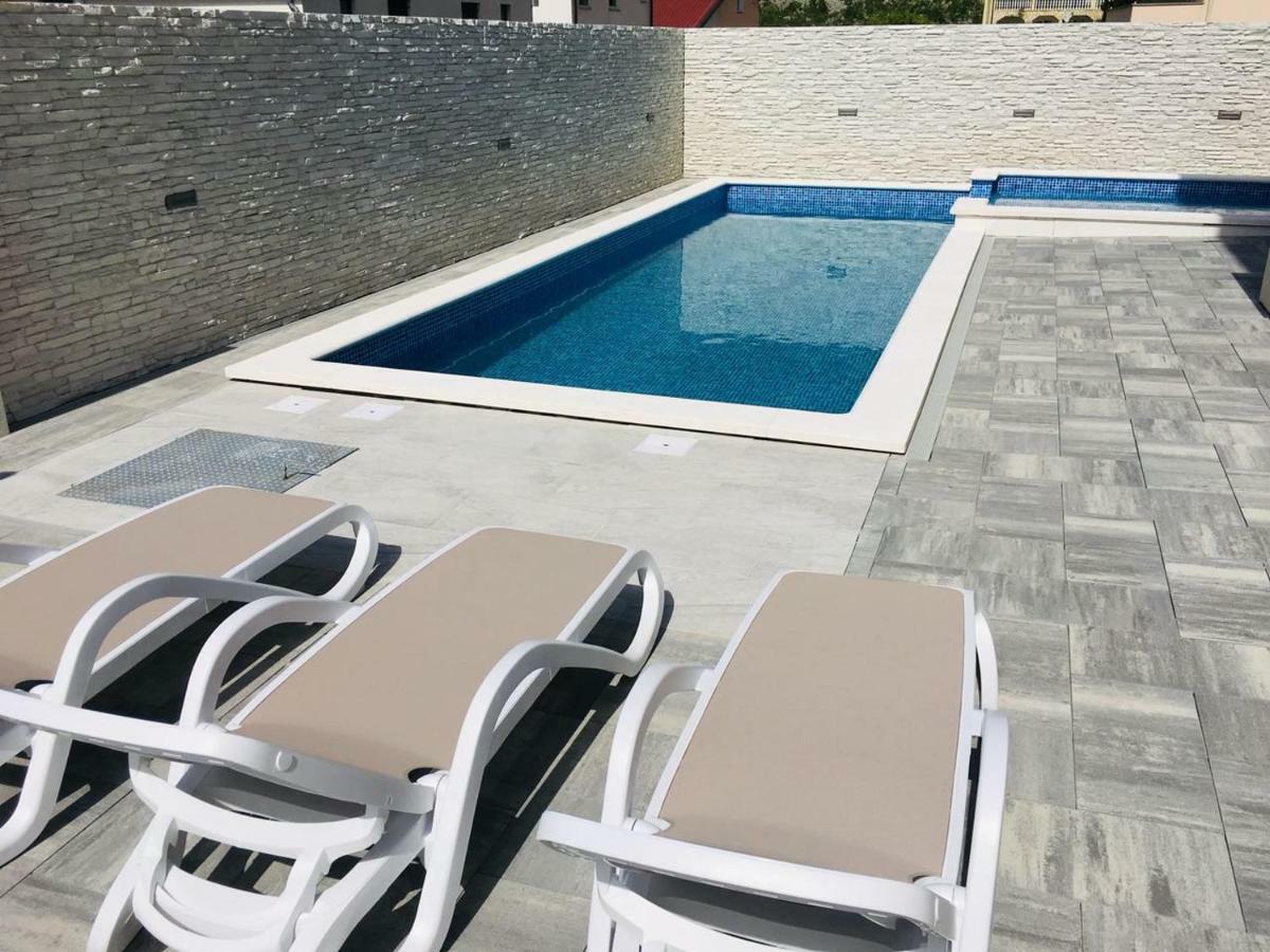 Villa Susanj 1 セサリサ エクステリア 写真